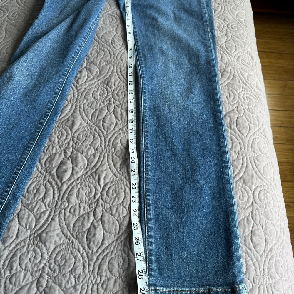 GAP Blue Straight Leg Jeans Classic Style - Picture 7 of 8